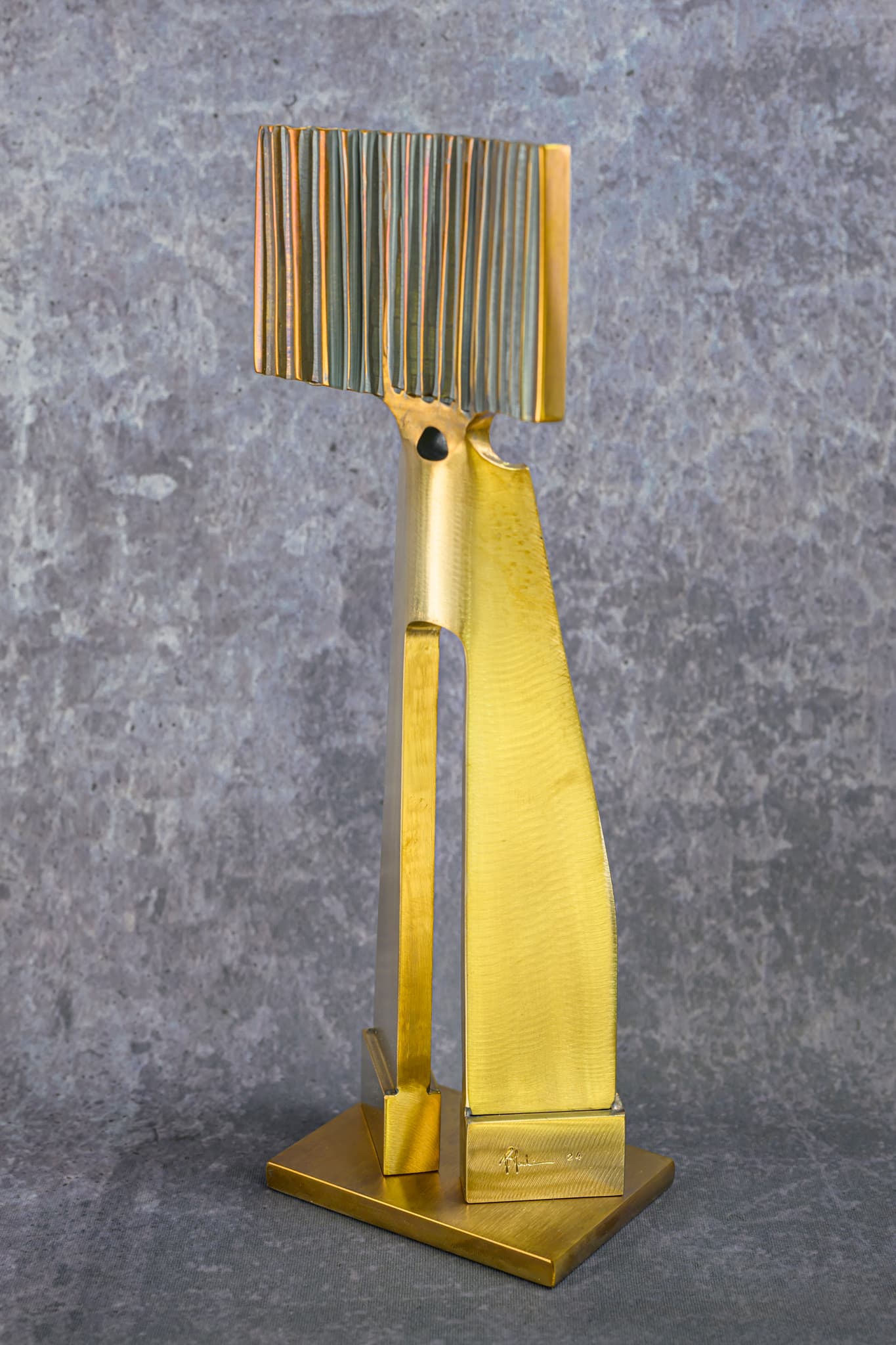 Stricto sensu Raphael Moulin
